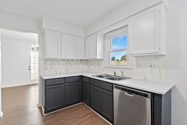 Building Photo - Ocean Lakes