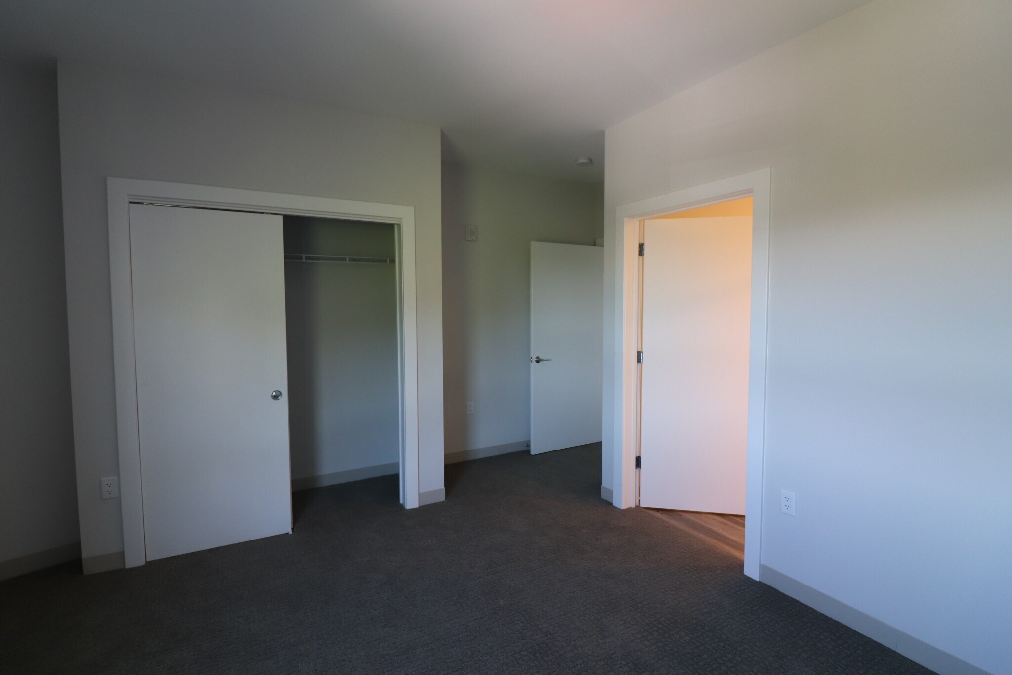 Building Photo - 162 Washington St