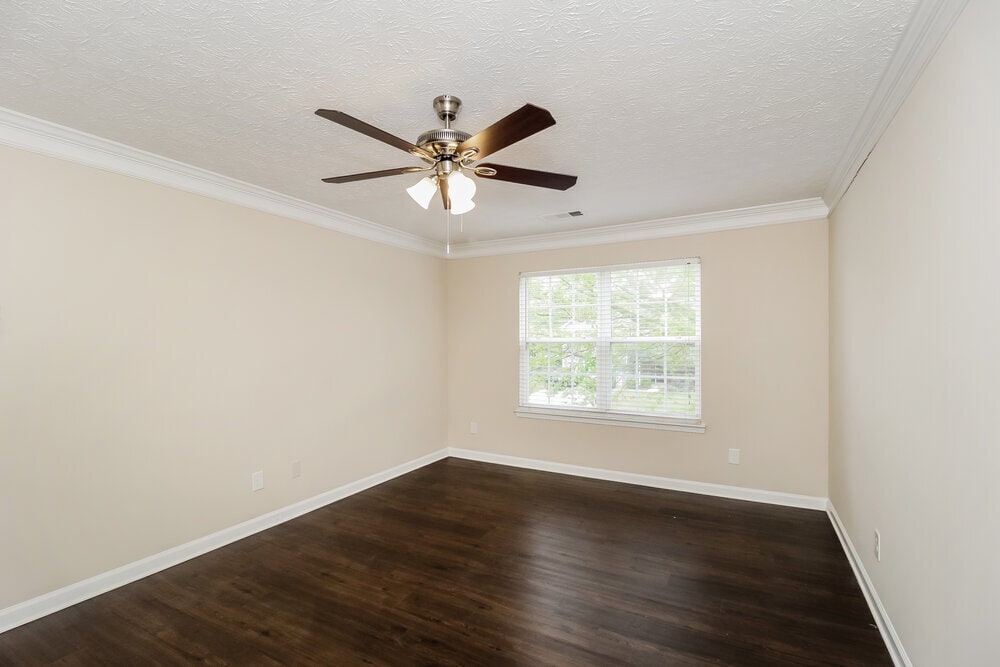 Building Photo - 12 Red Maple Way