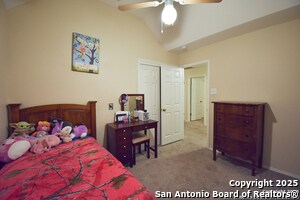 Building Photo - 222 Tapwood Ln