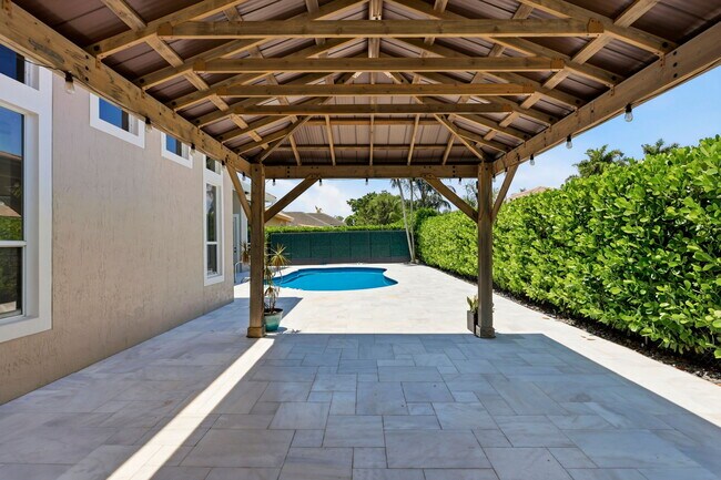 Building Photo - 21653 Marigot Dr