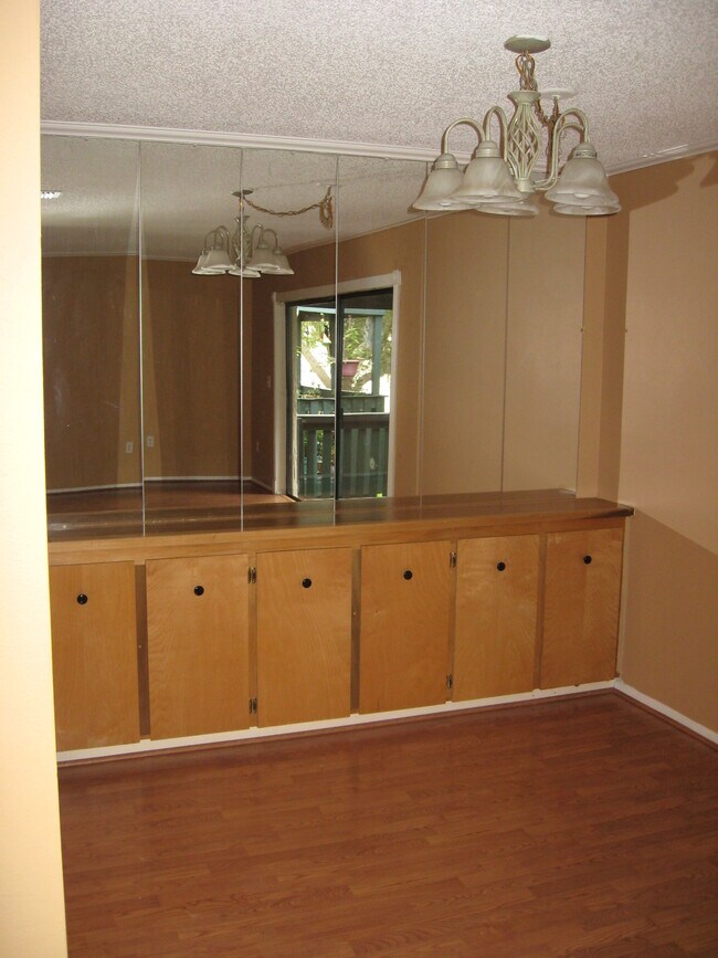 Building Photo - 11538 7th Ln N