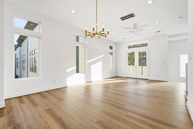 Building Photo - 3828 Wilmer St