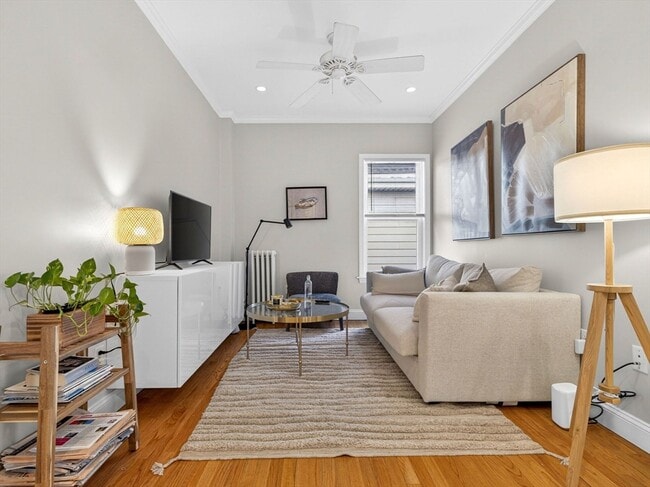 Building Photo - 1576 Cambridge St