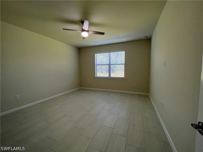 Building Photo - 2122 Yellowfin Cir