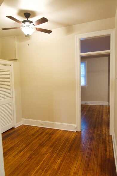 Building Photo - 327 Valley Brook Rd