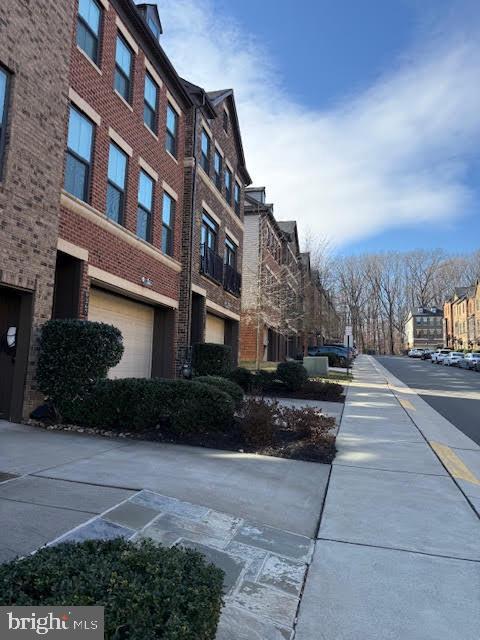 Building Photo - 9265 Wood Violet Ct