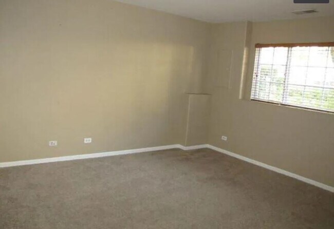 Building Photo - 927 Pheasant Trail