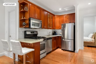 Building Photo - 66 Madison Ave