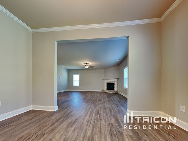 Building Photo - 142 Massey Ln