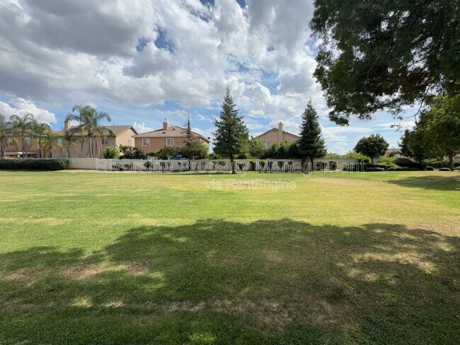 Building Photo - 22248 Silverbell Ln