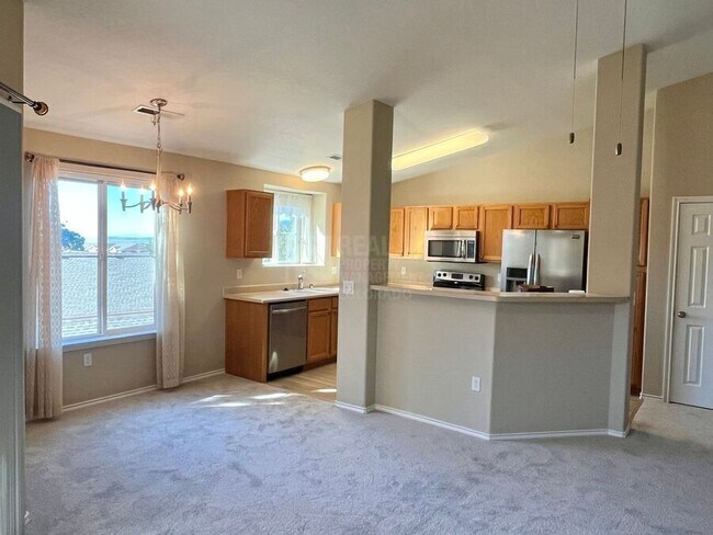 Building Photo - 3927 Riviera Grove