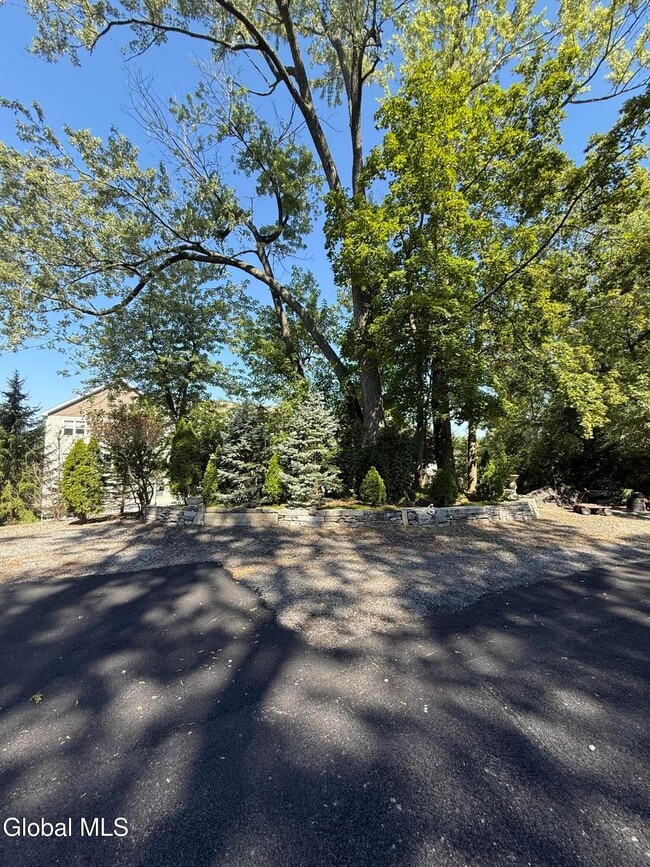 Building Photo - 49 Onderdonk Ave