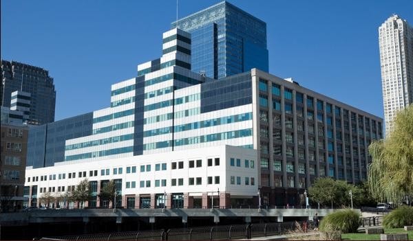 Building Photo - 61 Grand St