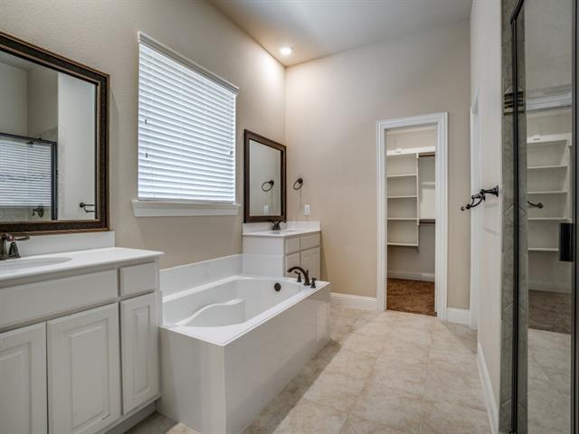 Building Photo - 10500 Fort Stockton Pl