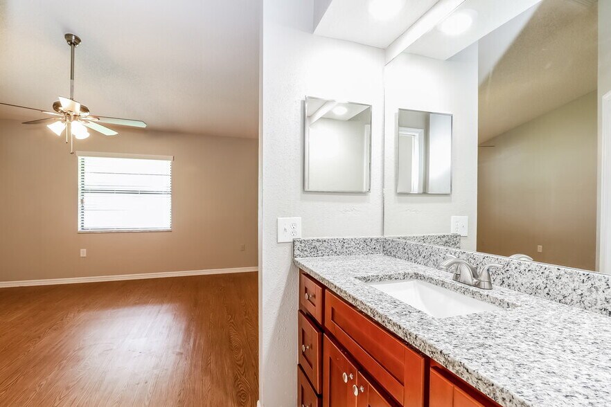 Building Photo - 4726 Addax Dr