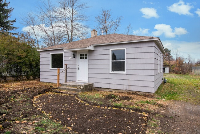 Building Photo - 1405 N Felts Rd