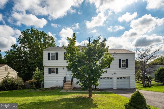 Building Photo - 13320 Scibilia Ct