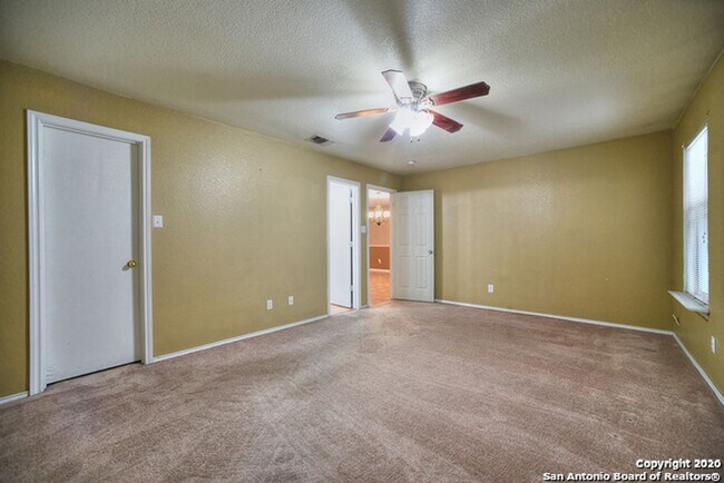 Building Photo - 3 Bedroom/2 Bath Mission Creek Subdivision