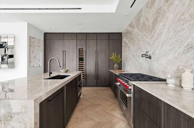 Building Photo - 51 S 1st St