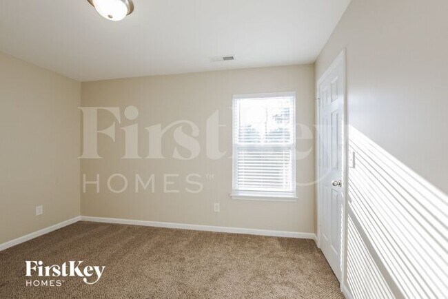 Building Photo - 15607 Lakepoint Forest Dr