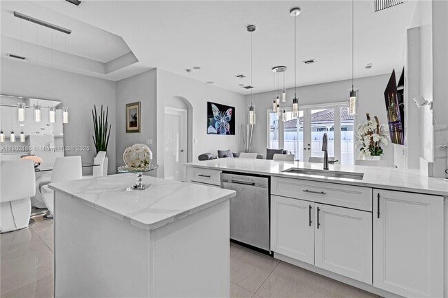 Building Photo - 15822 SW 140th St