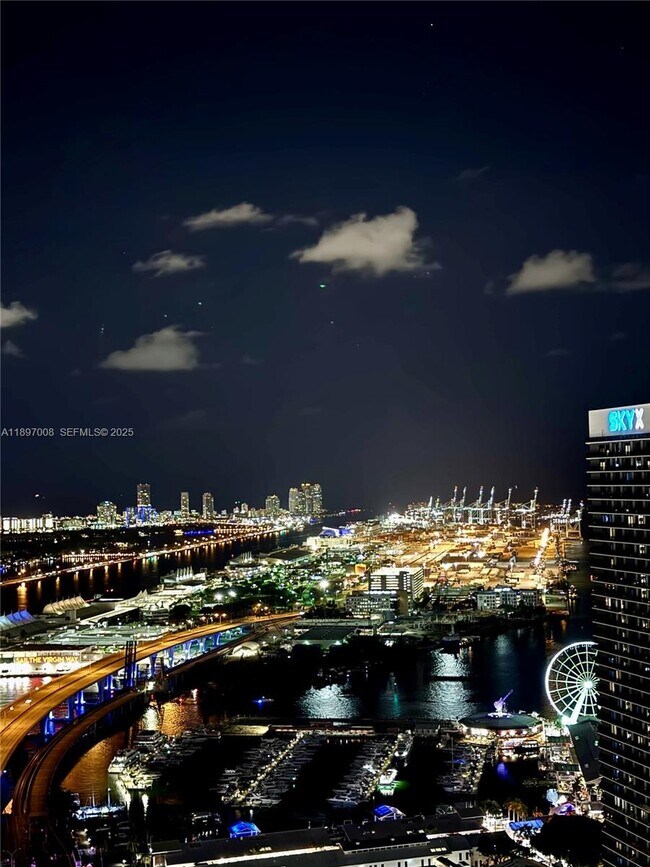 Building Photo - 159 NE 6th St