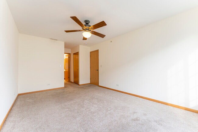 Building Photo - 61 Cantal Ct