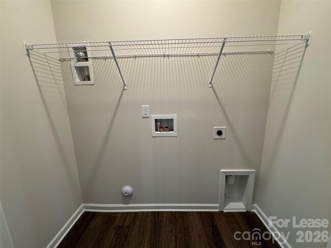 Building Photo - 106 Titanium Dr