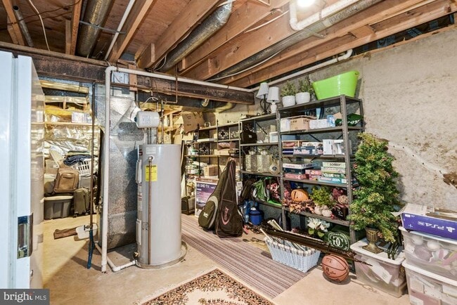 Building Photo - 2131 Silentree Dr