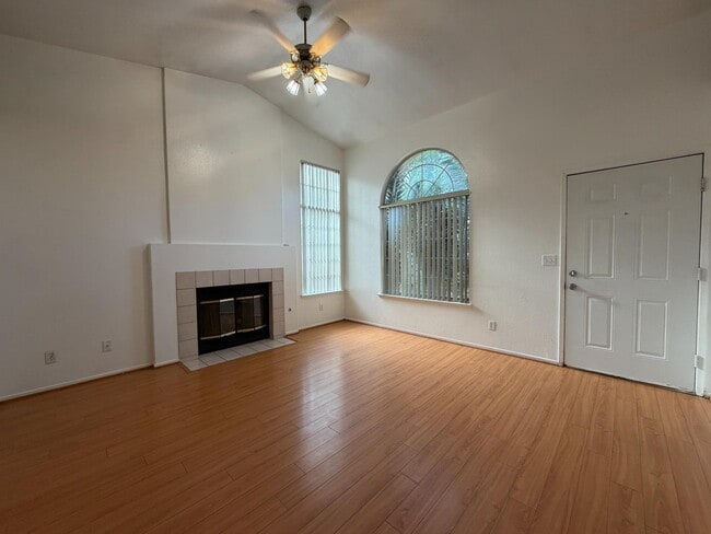 Building Photo - 2350 E Fallbrook Ave