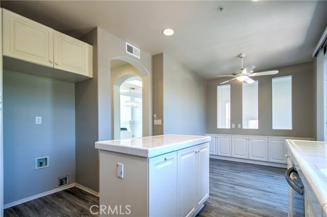 Building Photo - 15 Riva Dr