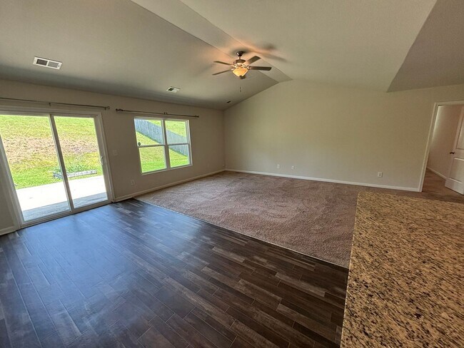 Building Photo - 127 Sundew Rd