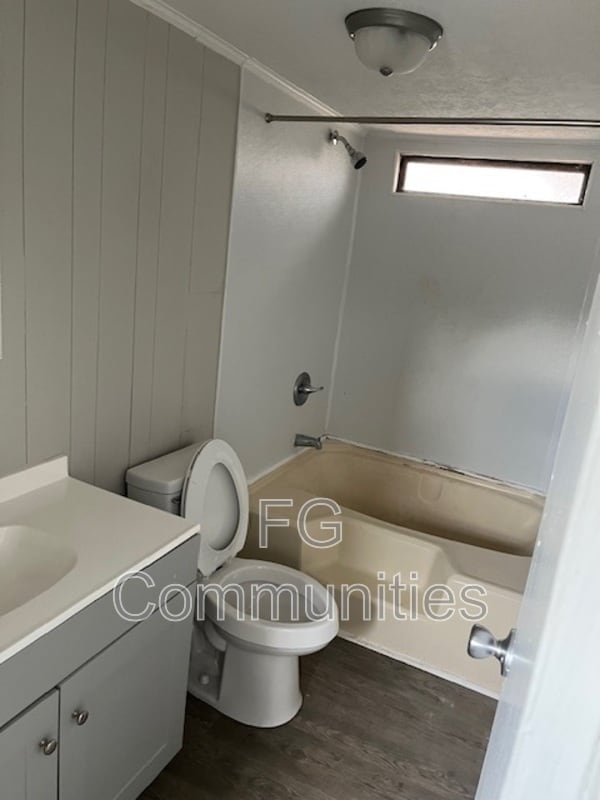 Building Photo - 100 2nd Ave SE