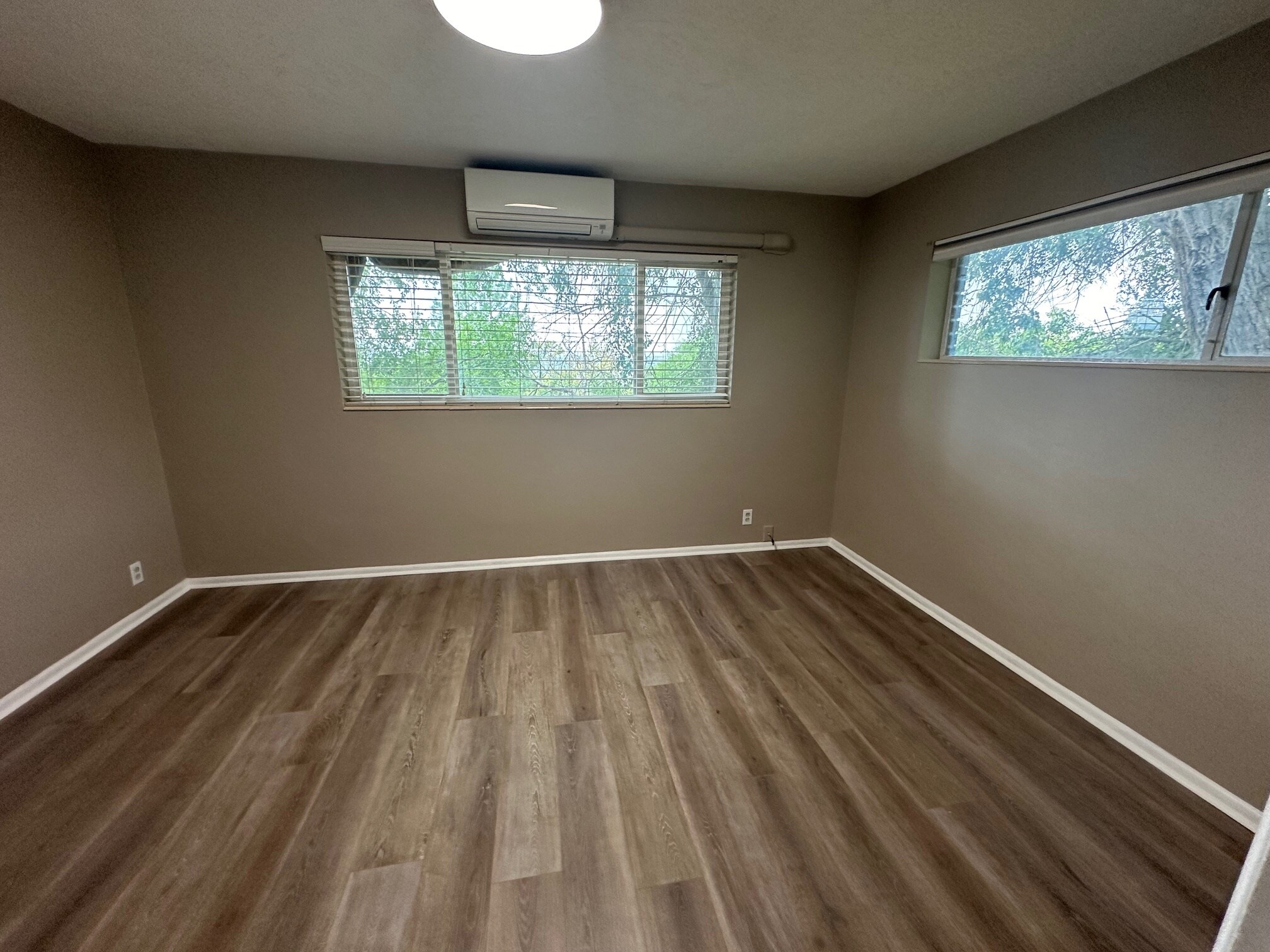 Building Photo - 80 W Zane Ave