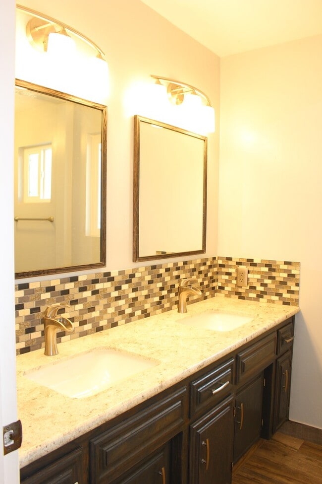 Building Photo - 6509 Kearsarge Way