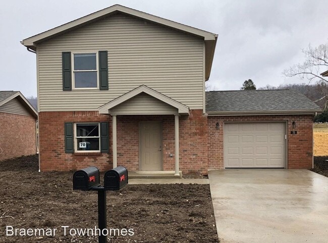 Building Photo - 3 br, 2 bath House - Mornings Circle