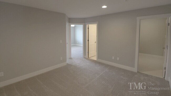 Building Photo - Beautiful 3BD Home in Orchards with Modern, Thoughtful Finishes & a Fenced Yard!