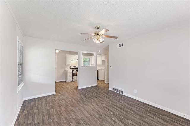 Building Photo - 4713 Laverda Dr