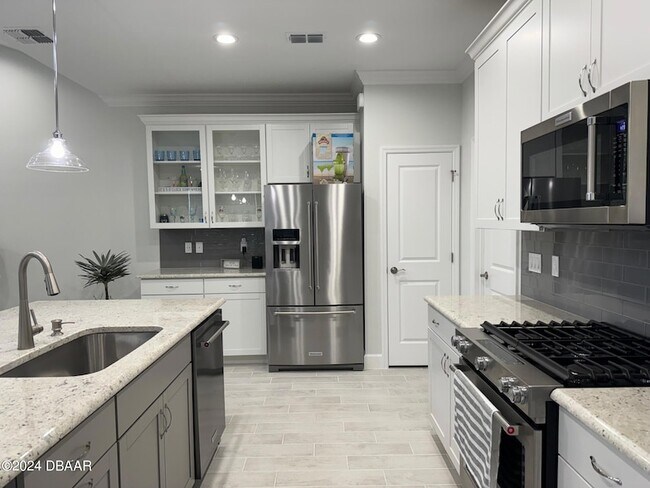 Building Photo - 268 Pop Top Ln