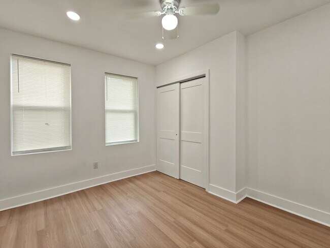 Building Photo - 143 N Conestoga St