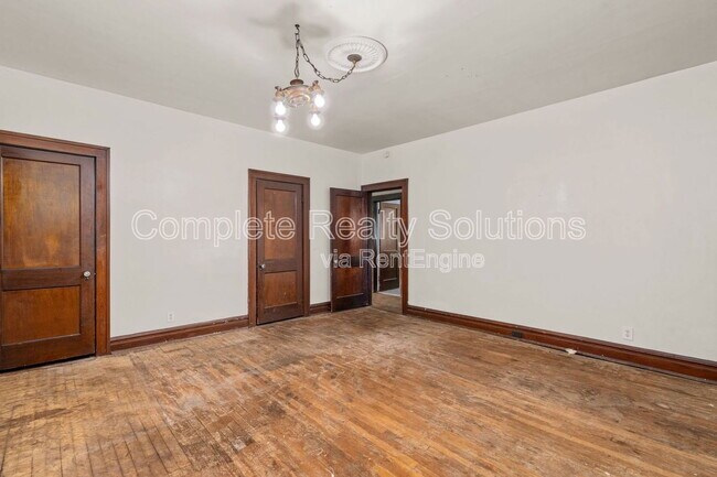 Building Photo - 3948 S Grand Blvd