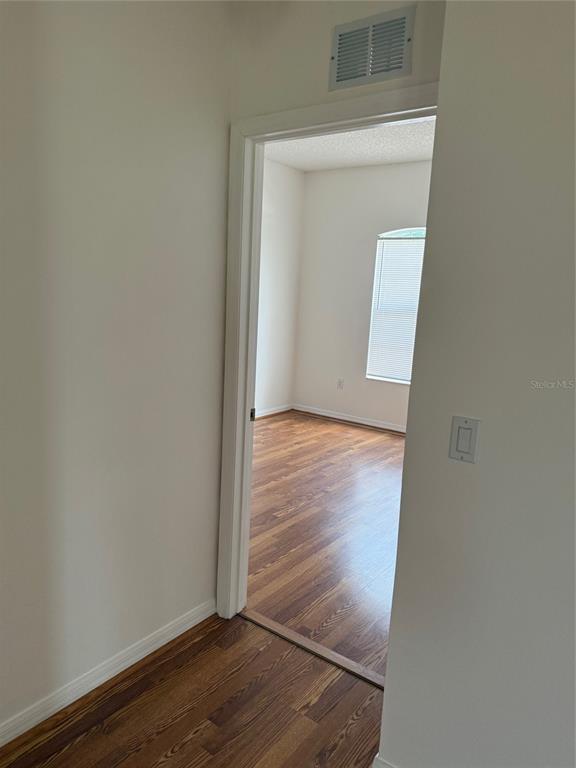 Building Photo - 42 Raintree Pl