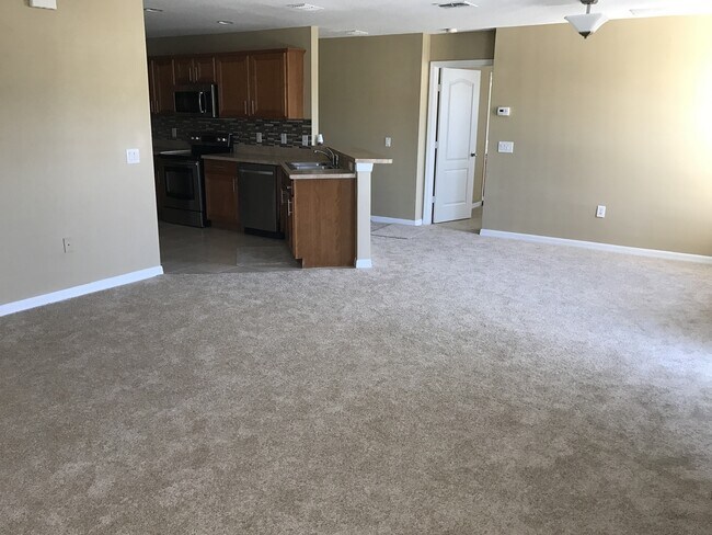 Building Photo - 4020 Pemberly Pines Cir