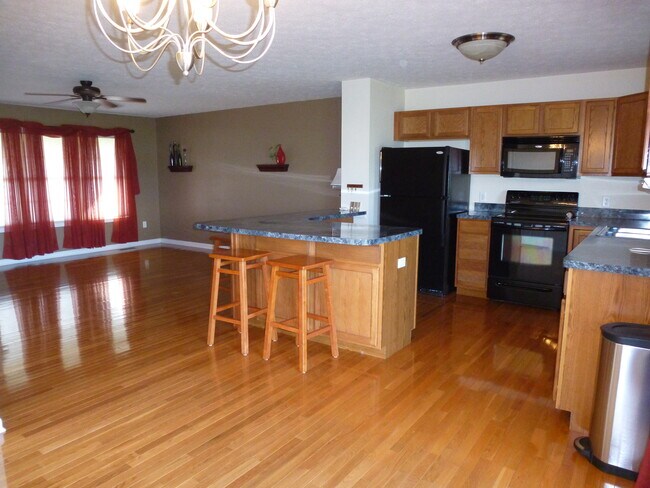 Building Photo - 14760 Justice Crossing