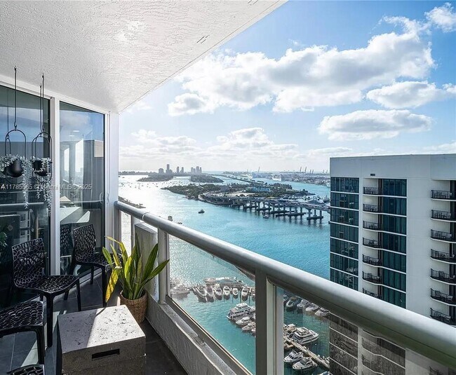 Building Photo - North Bayshore Drive, Miami, FL 33132 - 3 BR 2.5 BA condo