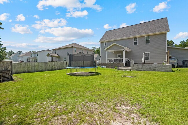Building Photo - 121 Tanna Pl