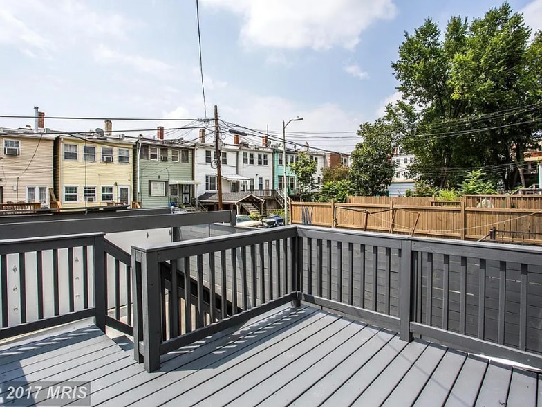 Building Photo - 1335 Childress St NE