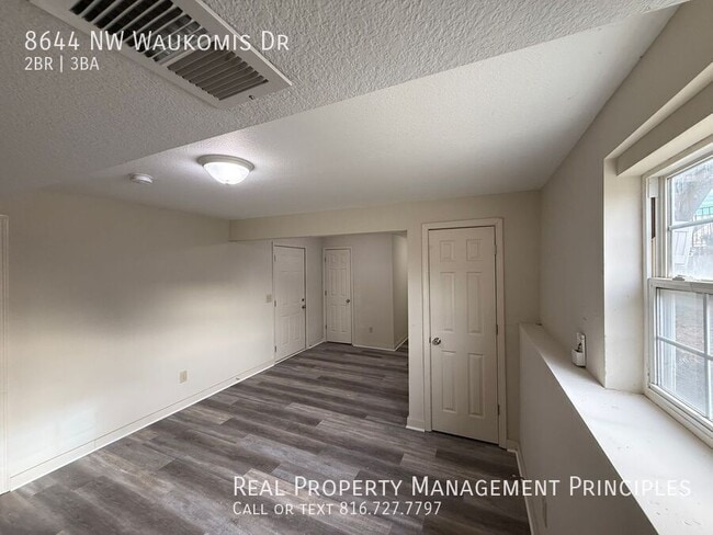 Building Photo - 8644 NW Waukomis Dr