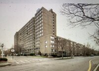 Building Photo - 1731 Beacon St